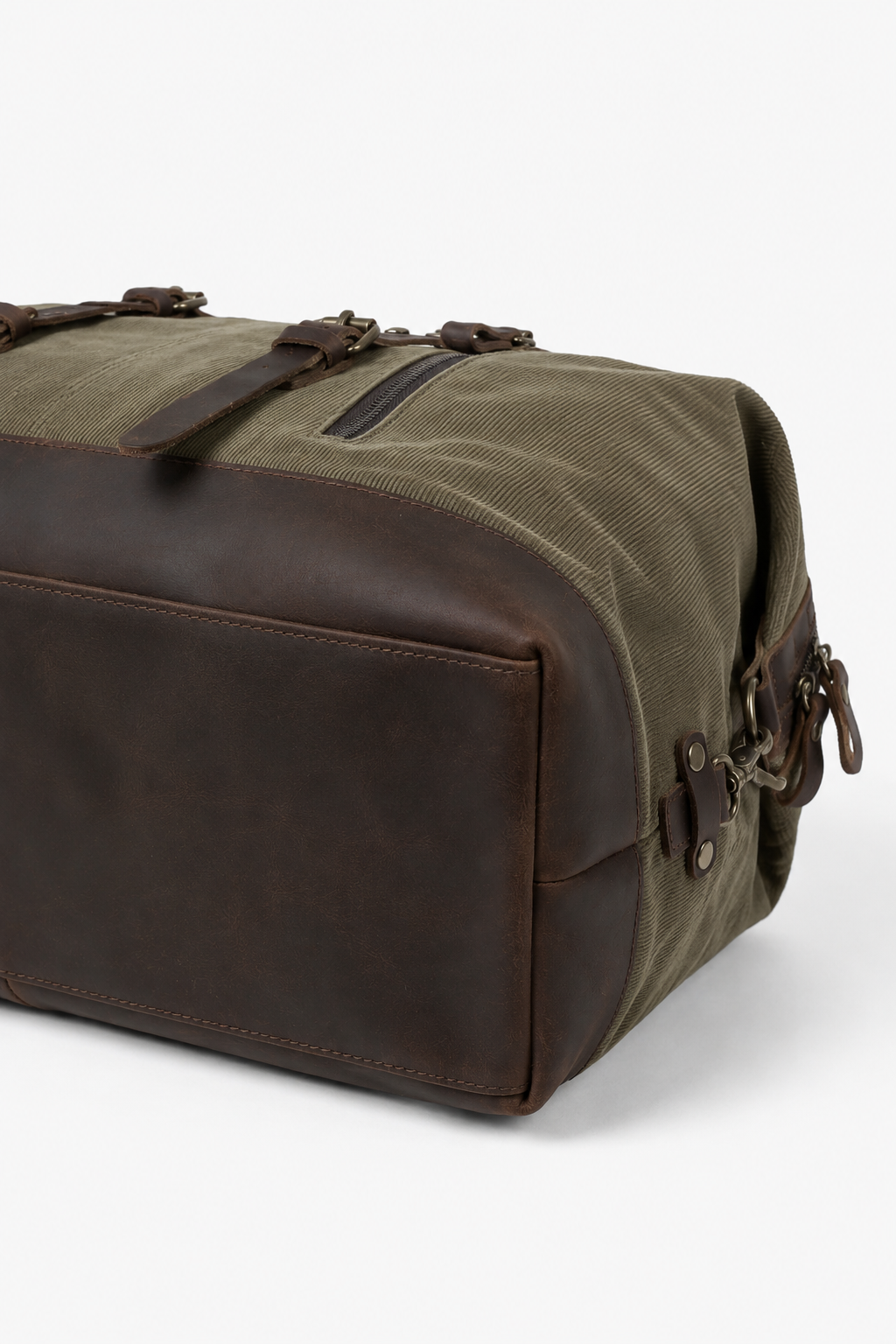 Forest Green Waxed Canvas Travel Duffle Bag – 38L - Beverfield