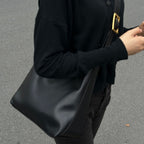 Women's Minimalist Vegan Leather Shoulder Bag – Ganna - Beverfield
