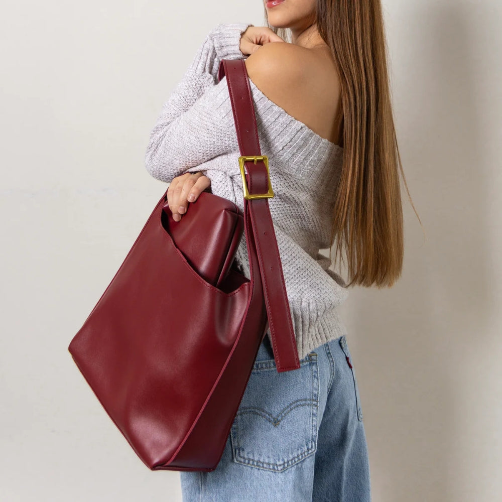 Women's Minimalist Vegan Leather Shoulder Bag – Ganna - Beverfield