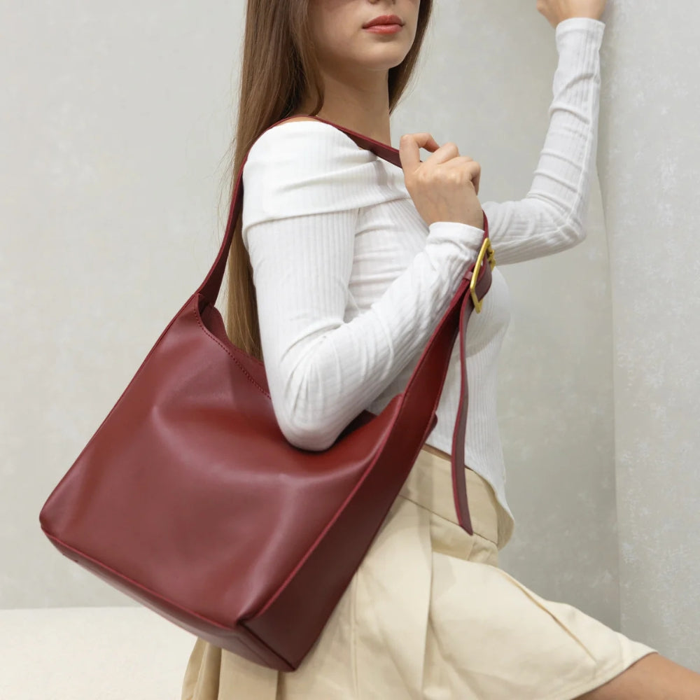 Women's Minimalist Vegan Leather Shoulder Bag – Ganna - Beverfield