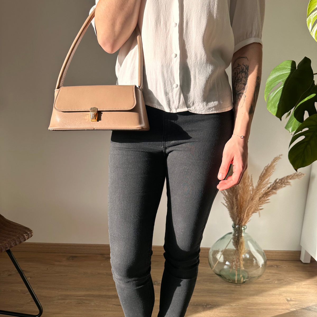 Women's Vintage Vegan Leather Shoulder Handbag – Lunelle - Beverfield