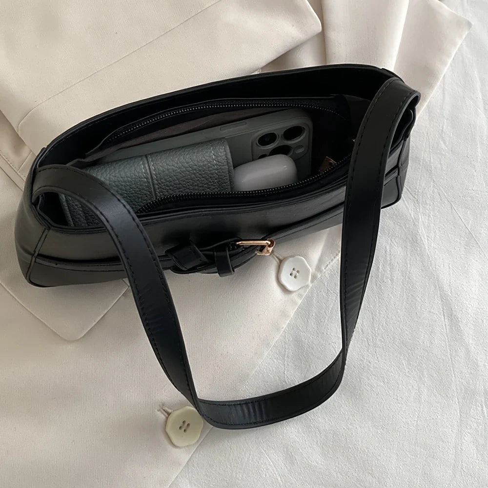 Women's Vegan Leather Baguette Shoulder Bag – Isla - Beverfield