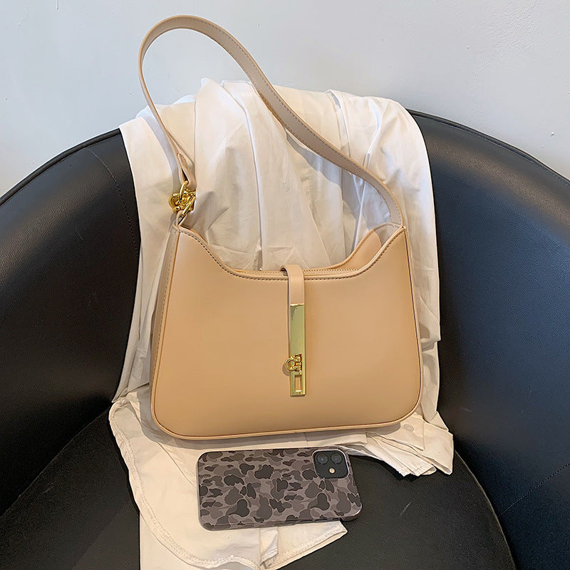 Women's Vegan Leather Shoulder Bag with Chain Strap – Allia - Beverfield