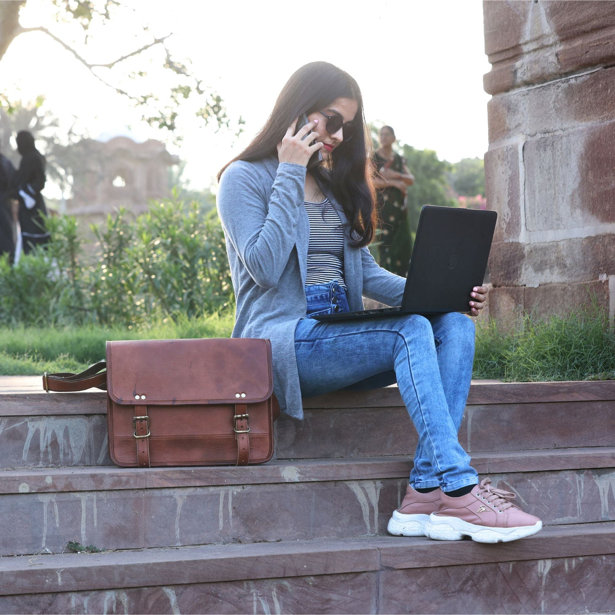 Full-Grain Leather Laptop Satchel with Single Buckle – 14 to 17 Inch - Beverfield