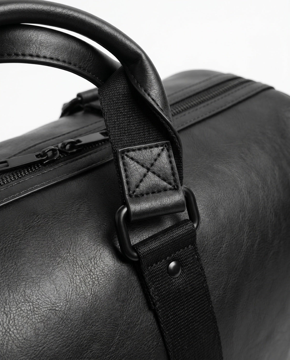 Black Vegan Leather Gym Duffle Bag – 22L - Beverfield